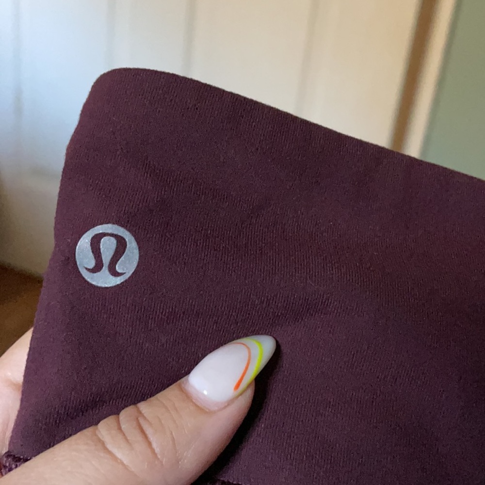 Lululemon Yoga Crop Leggings - Picture 7 of 9